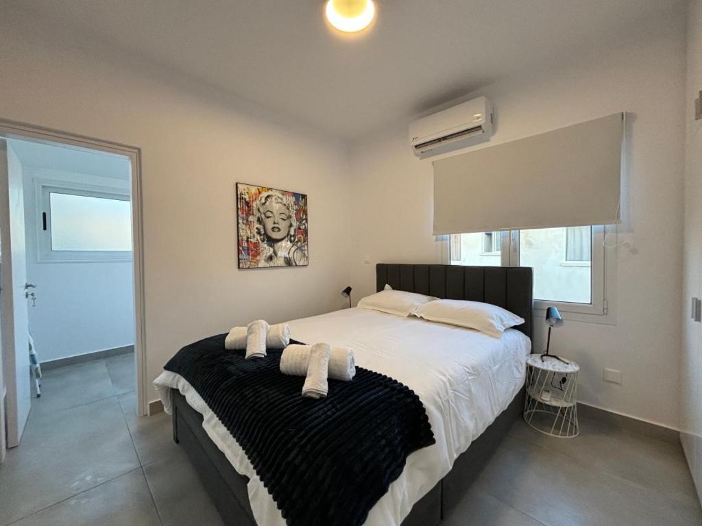 Appartement Venus Lighthouse 2B, Sea-View, Paphos Center Extérieur photo