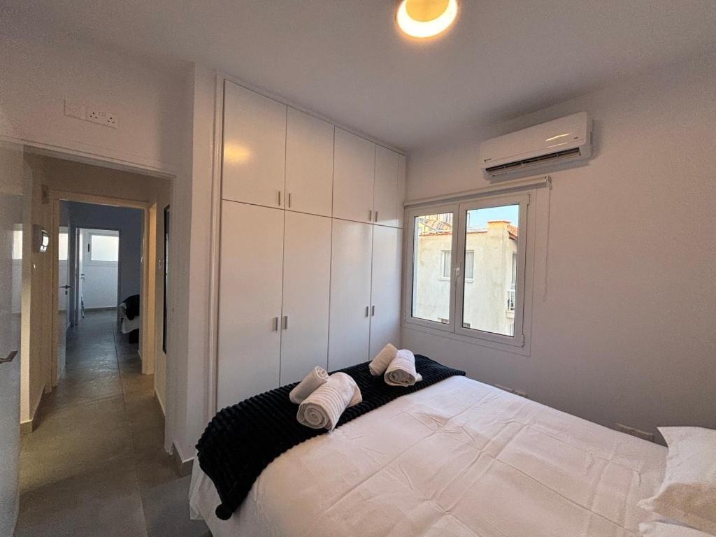 Appartement Venus Lighthouse 2B, Sea-View, Paphos Center Extérieur photo