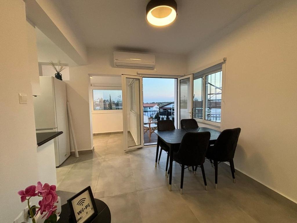 Appartement Venus Lighthouse 2B, Sea-View, Paphos Center Extérieur photo